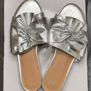 Sliver Metallic Open Toe Bow Sandals